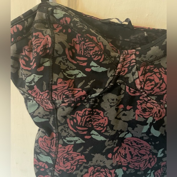 Aritzia Talula Rose Print Bustier Tank - Picture 3 of 4